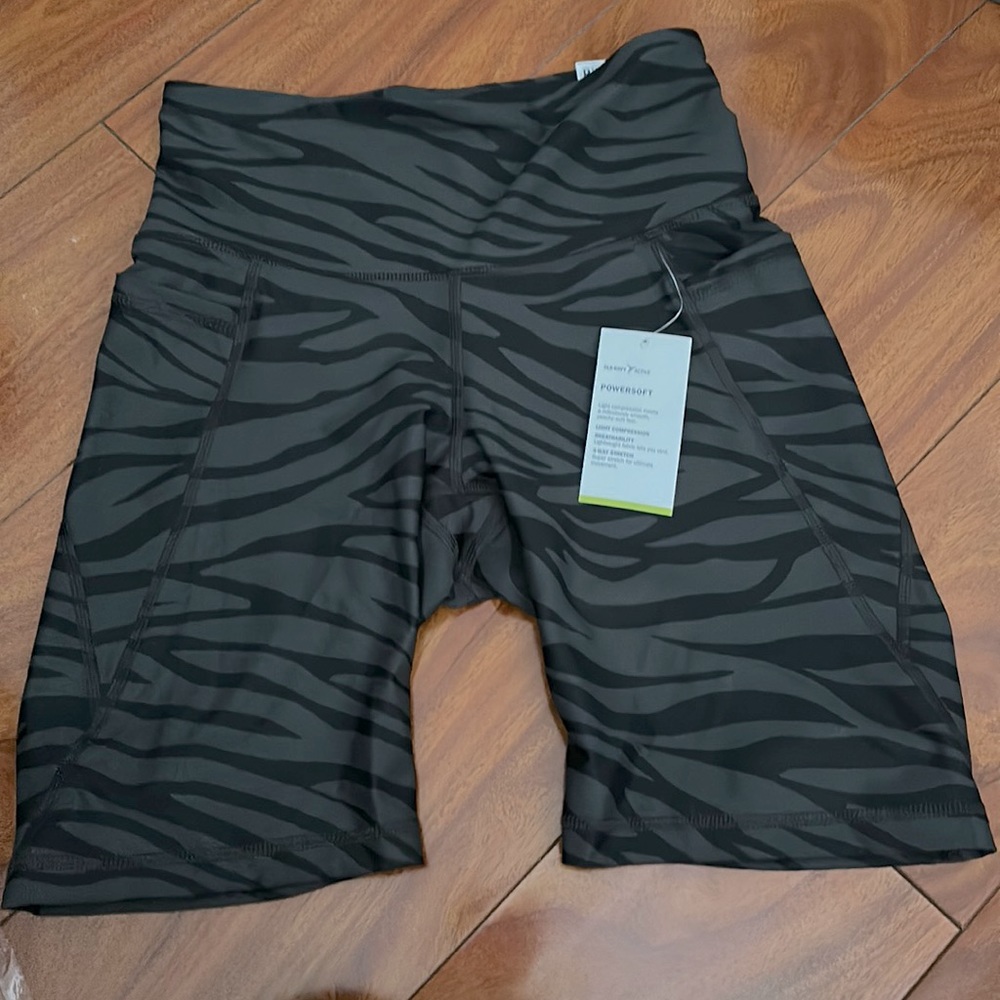Old Navy power soft bike short